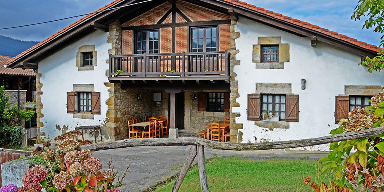 Conjunto de caseríos de Bakio, Bakio Curiosidades y planes