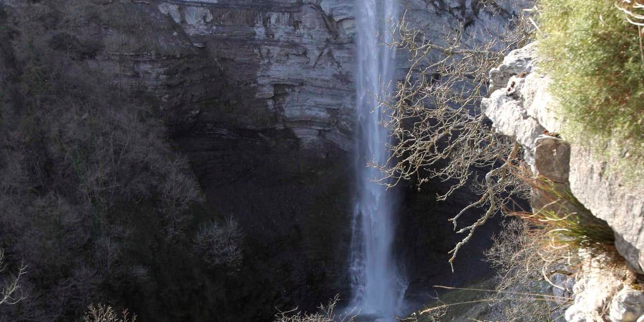 Cascada de Gujuli Cascada de Gujuli