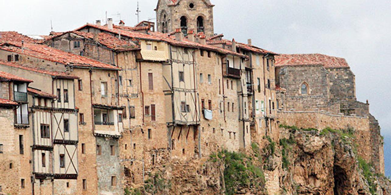 Casas colgadas de Frías Casas colgadas de Frías