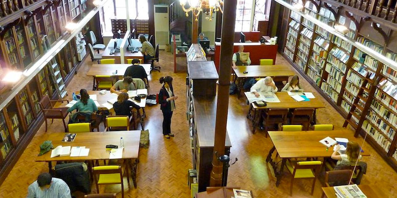 Biblioteca de Cort Biblioteca de Cort