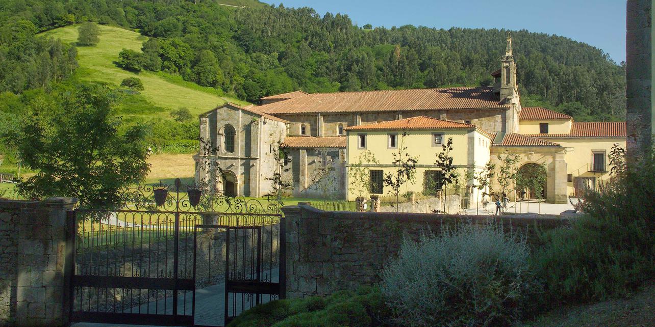 Monasterio de Santa María de Valdediós Monasterio de Santa María de Valdediós