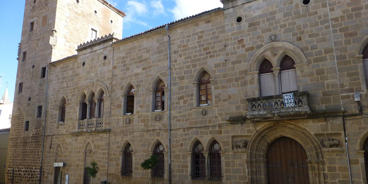 Casas Palacio de Plasencia Casas Palacio de Plasencia