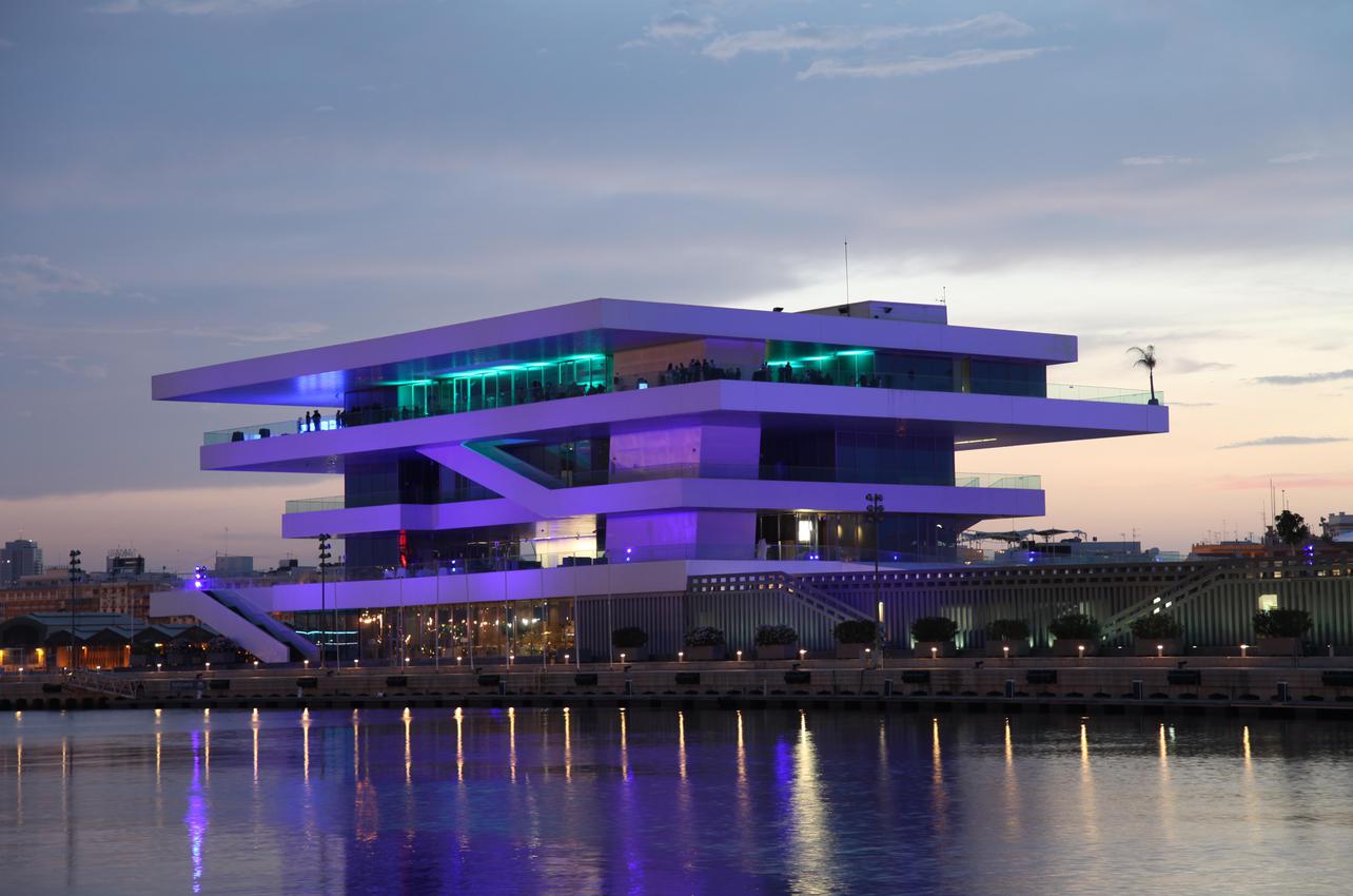 Restaurante La Maritima De Veles E Vents En Valencia Guia Repsol