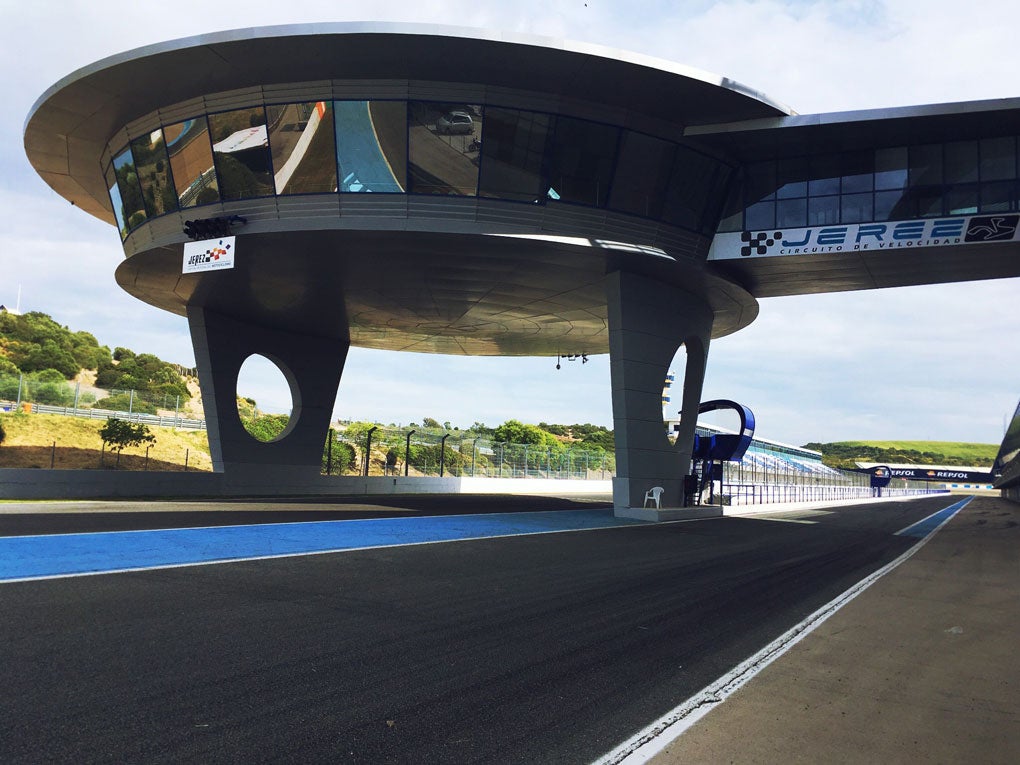 El circuito de Jerez, nuestro destino. El circuito de Jerez, nuestro destino.