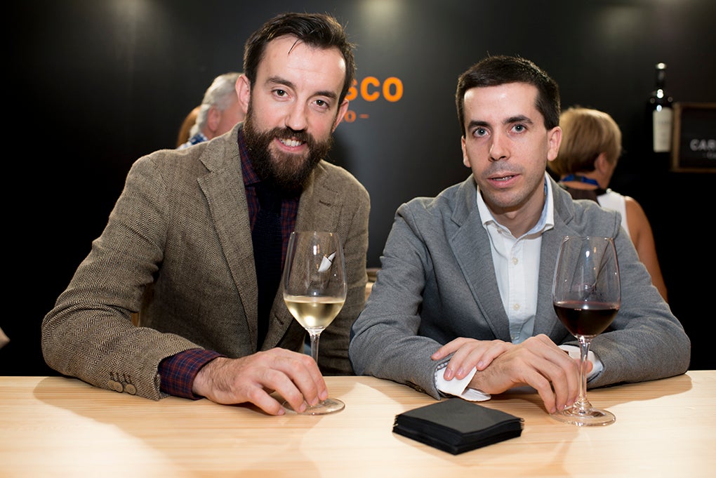 Urko Mugartegui y Carlos García Mayoralas, dos protagonistas de la revolución de los camareros. Foto: Sofía Moro. Urko Mugartegui y Carlos García Mayoralas, dos protagonistas de la revolución de los camareros. Foto: Sofía Moro.