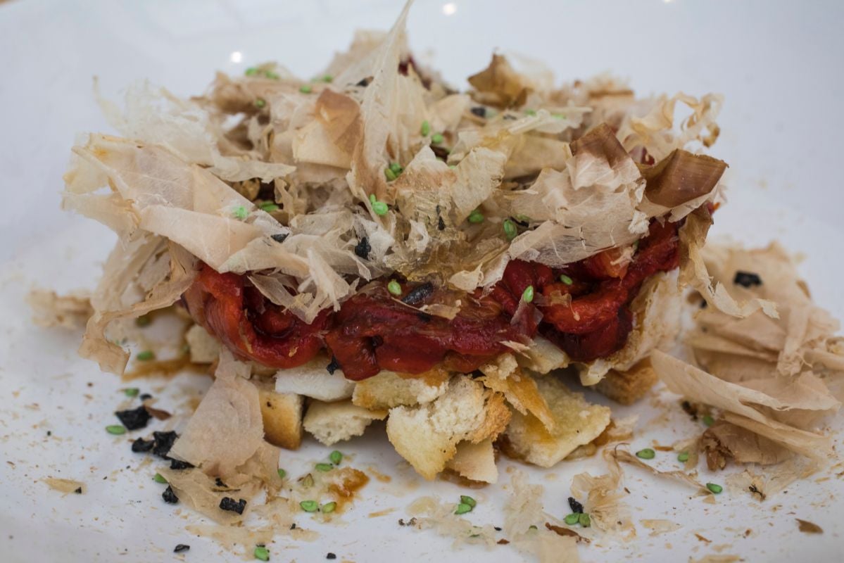Tapa de Esgarraet de bacalao confitado del Tofolet, en Valencia. Tapa de Esgarraet de bacalao confitado del Tofolet, en Valencia.