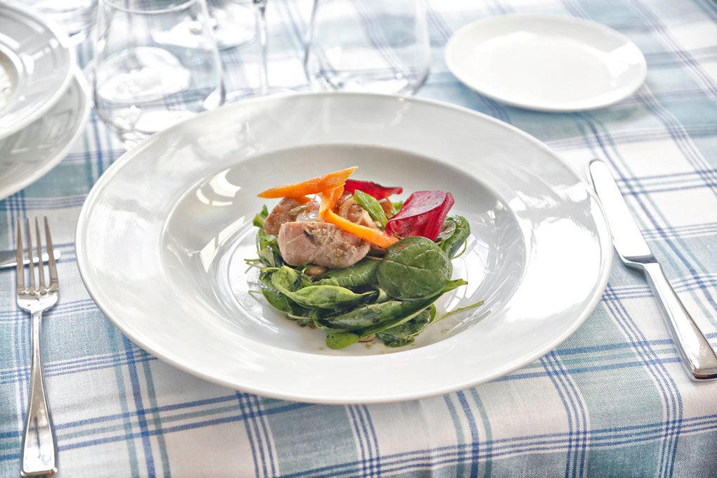 La ensalada de perdiz escabechada, uno de los 'hits' del restaurante. La ensalada de perdiz escabechada, uno de los 'hits' del restaurante.