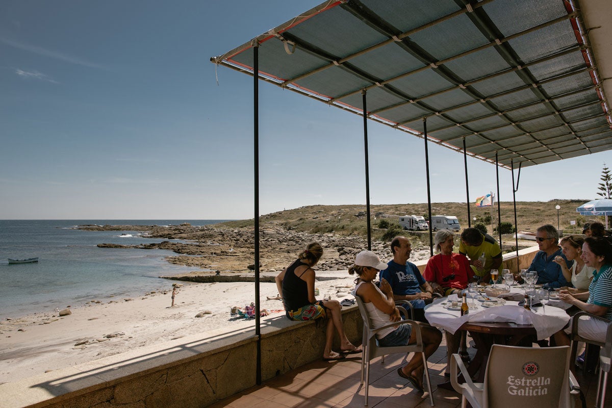 Date un homenaje siempre con vistas al mar. Date un homenaje siempre con vistas al mar.