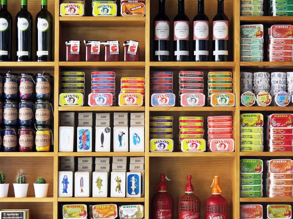 Conservas portuguesas en Salsamento, un bar-tienda de ultramarinos. Foto: Facebook. Conservas portuguesas en Salsamento, un bar-tienda de ultramarinos. Foto: Facebook.