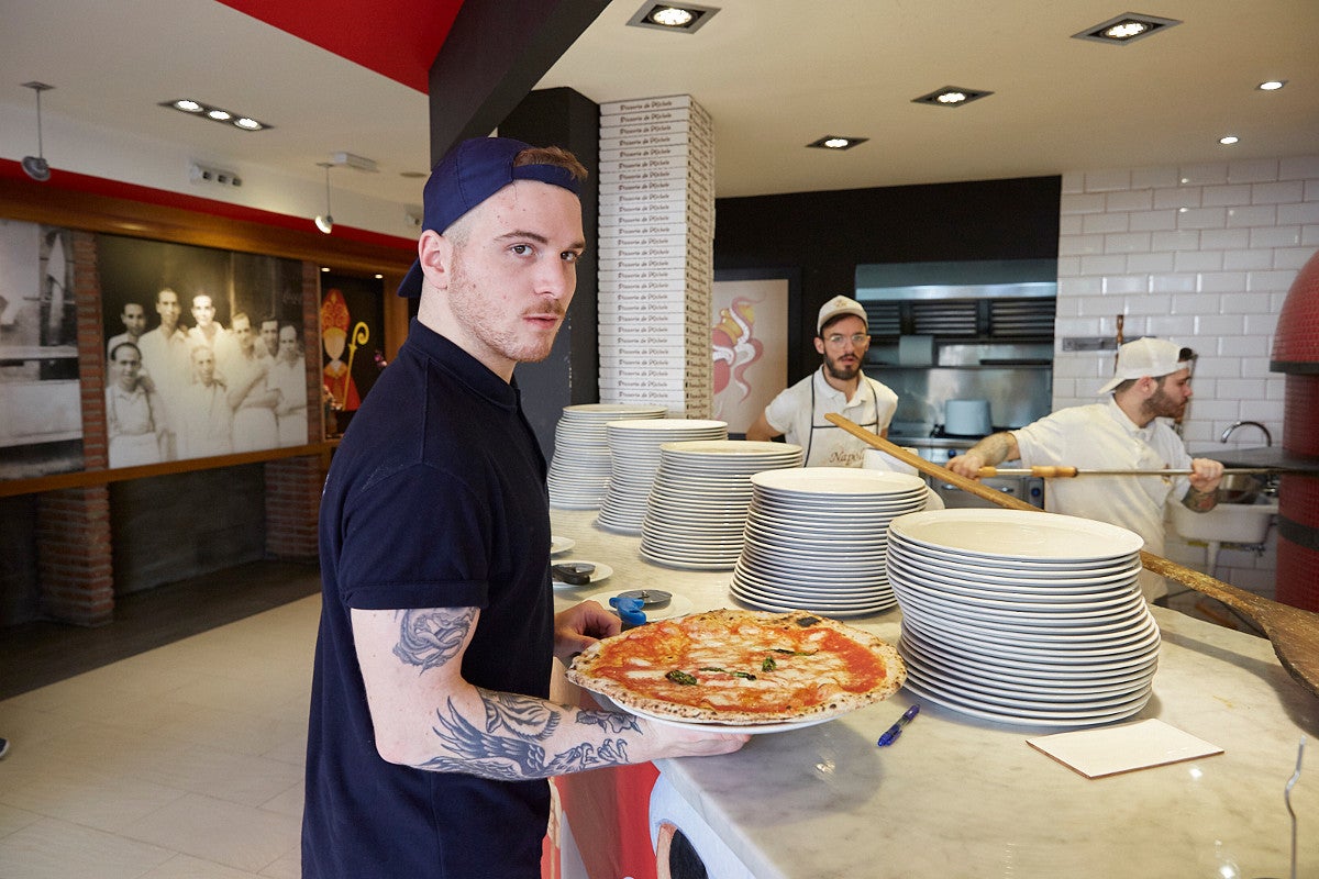 Parte del equipo de 'Da Michele' ha venido desde Nápoles para cuidar el producto. Parte del equipo de 'Da Michele' ha venido desde Nápoles para cuidar el producto.